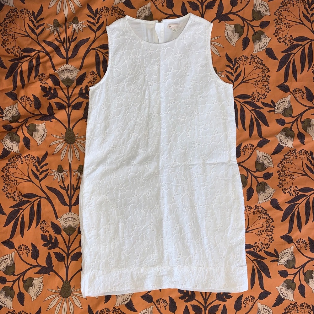 Gap White Floral Eyelet Dress w Pockets Size S